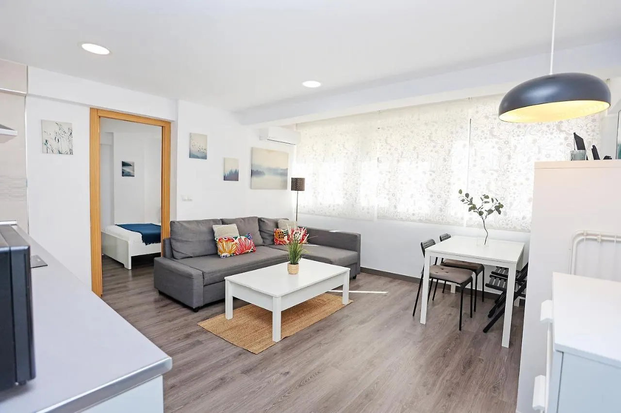 Holidays2Malaga Goya - Zona Huelin & 500 Mts De La Playa Apartamento España
