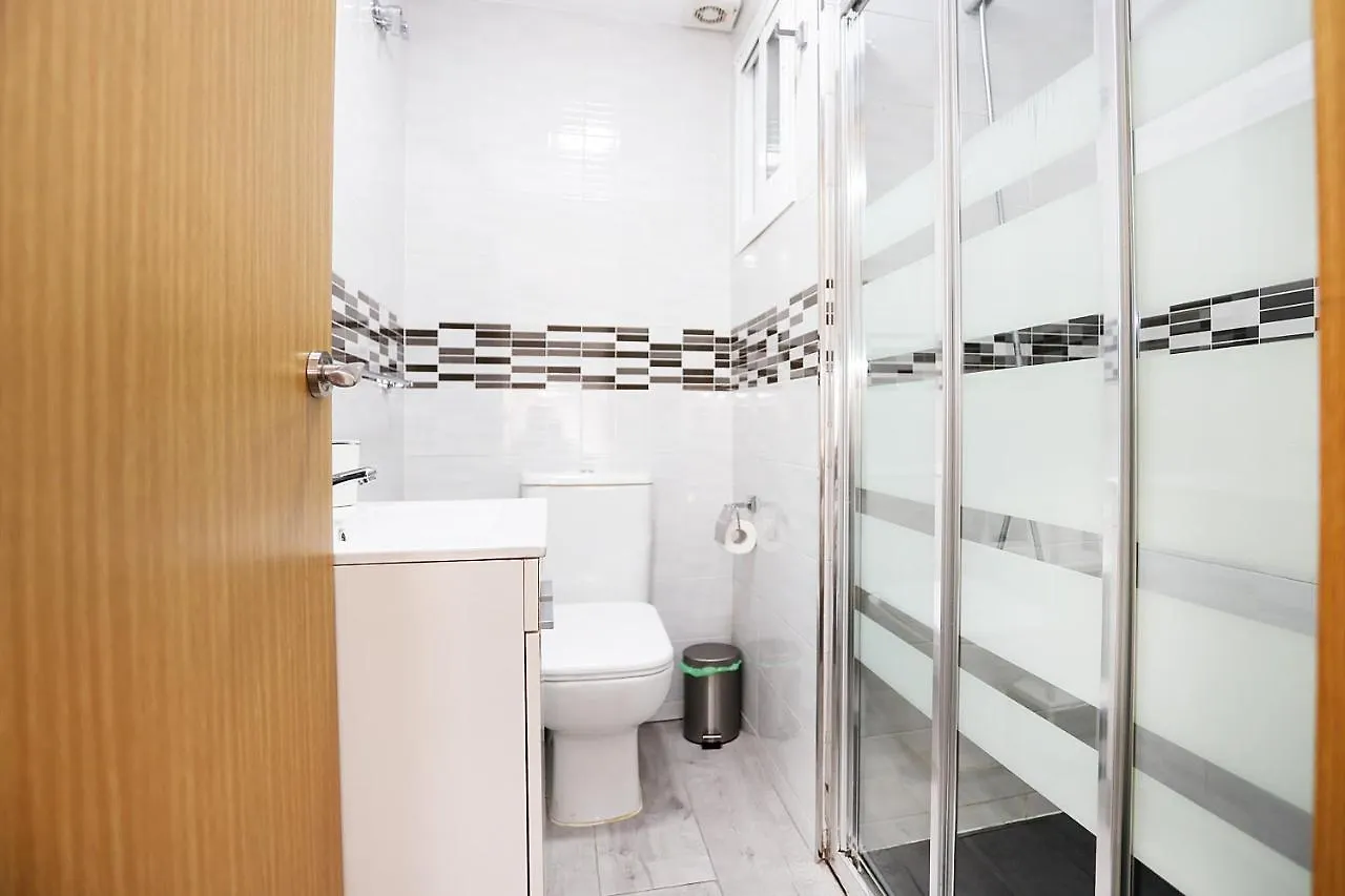 Holidays2Malaga Goya - Zona Huelin & 500 Mts De La Playa Apartamento