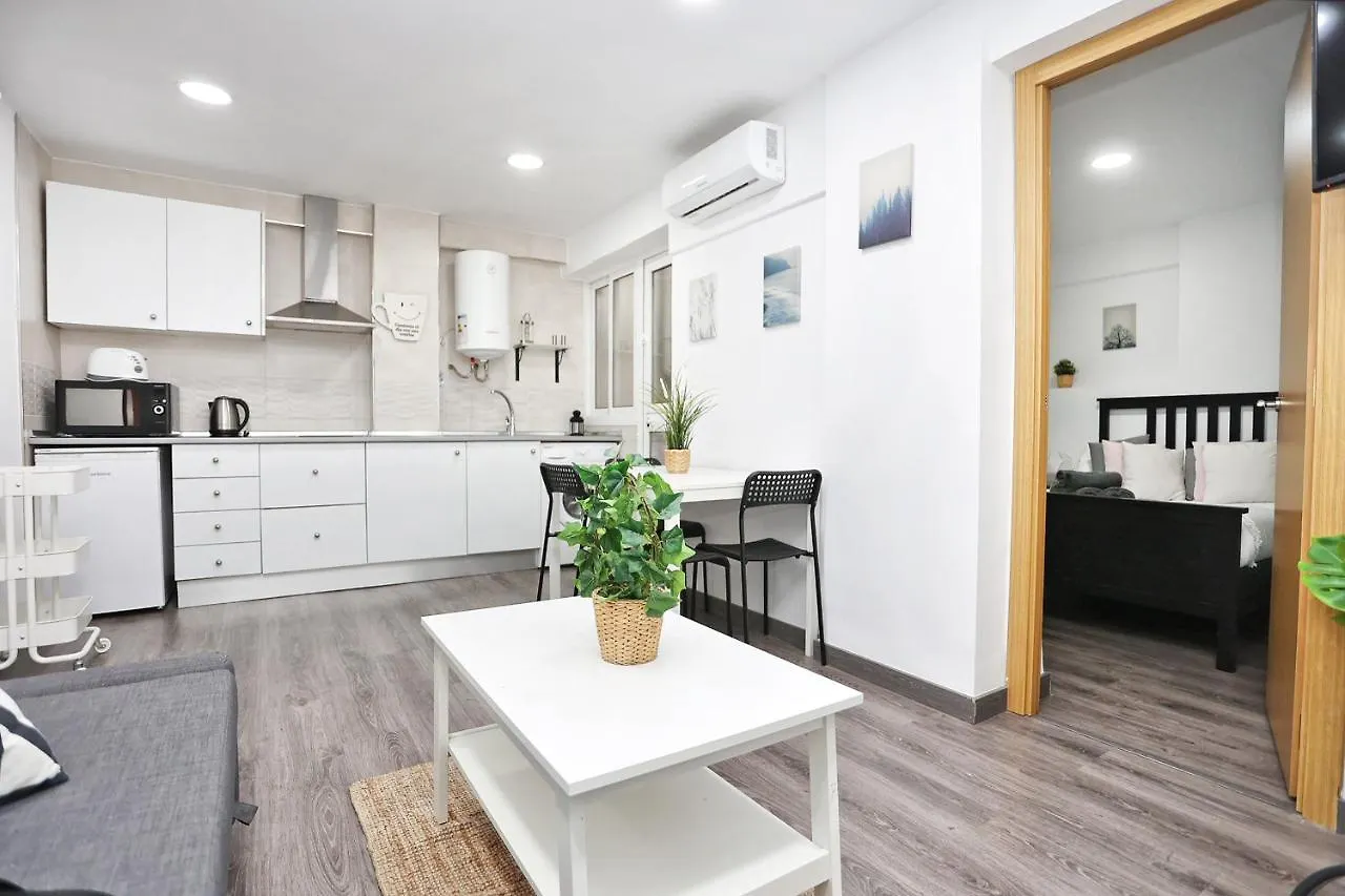 Holidays2Malaga Goya - Zona Huelin & 500 Mts De La Playa公寓 西班牙